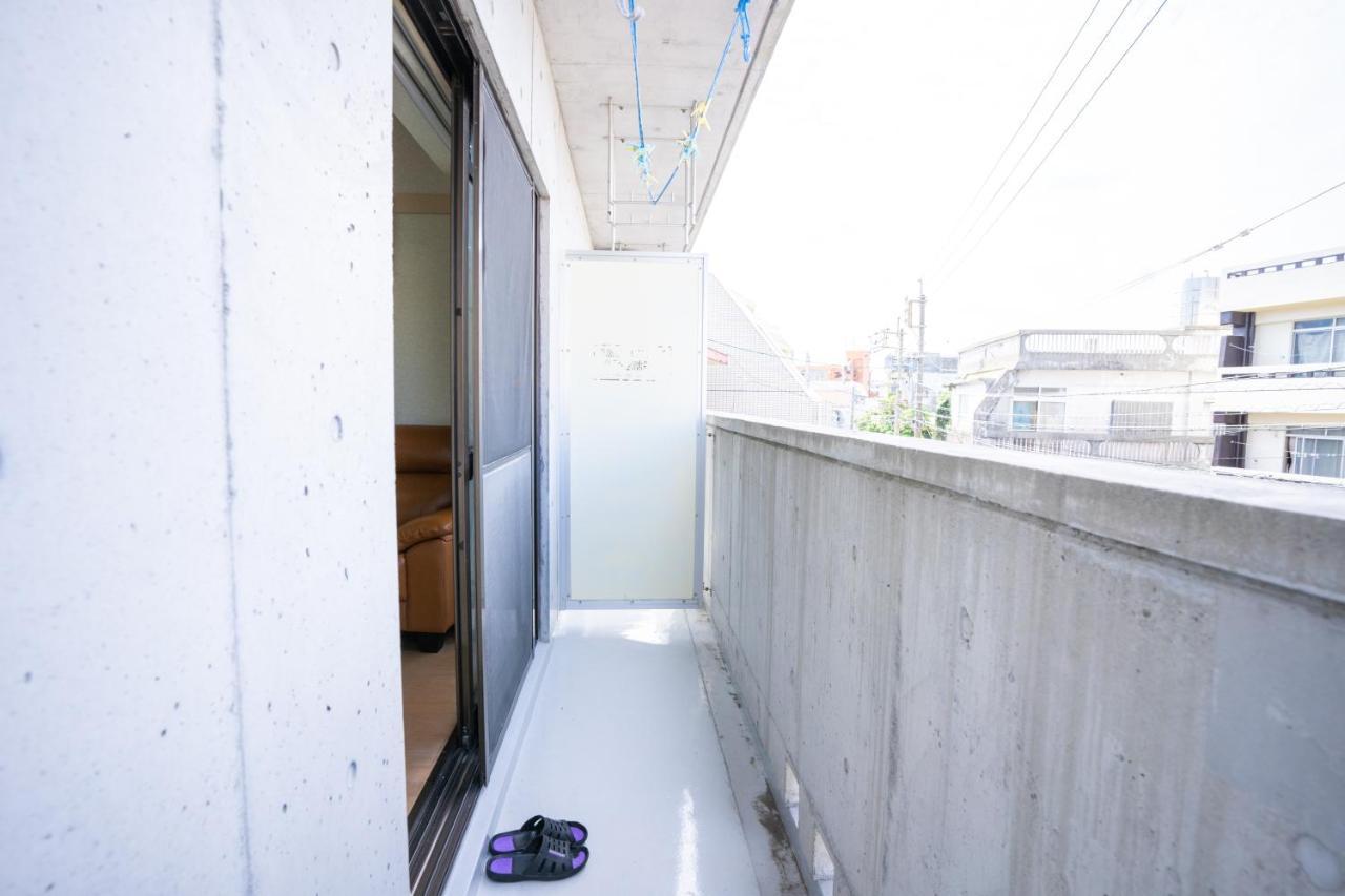 Apartament スマイルハイツ Naha Zewnętrze zdjęcie